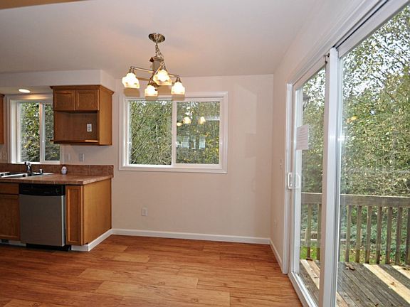 5th image of 5615 Grove St