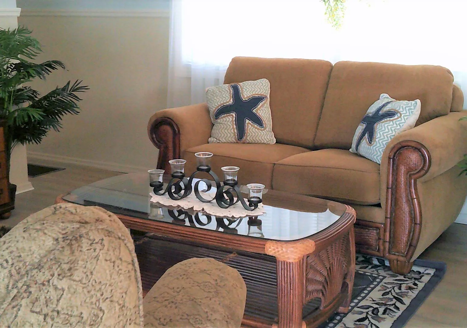 2 bed, 672 sqft, $1,570 — Photo 2