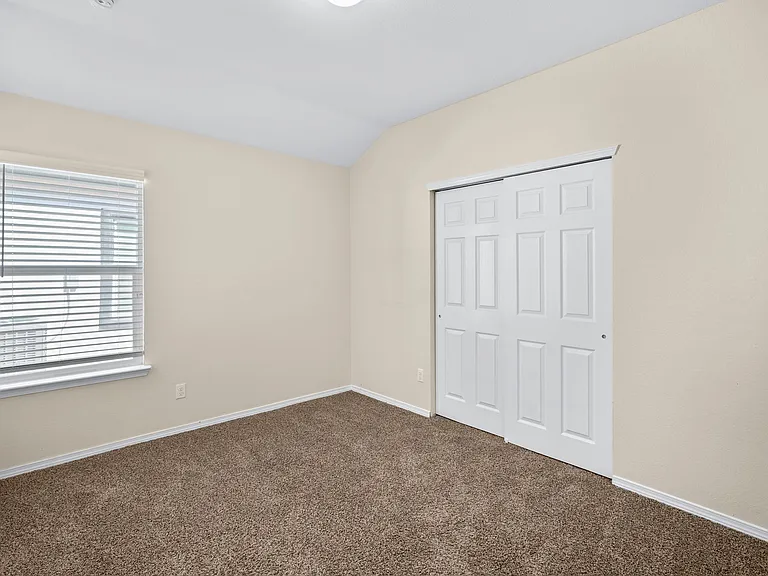 13833 Sky Harbor Ave — Photo 28