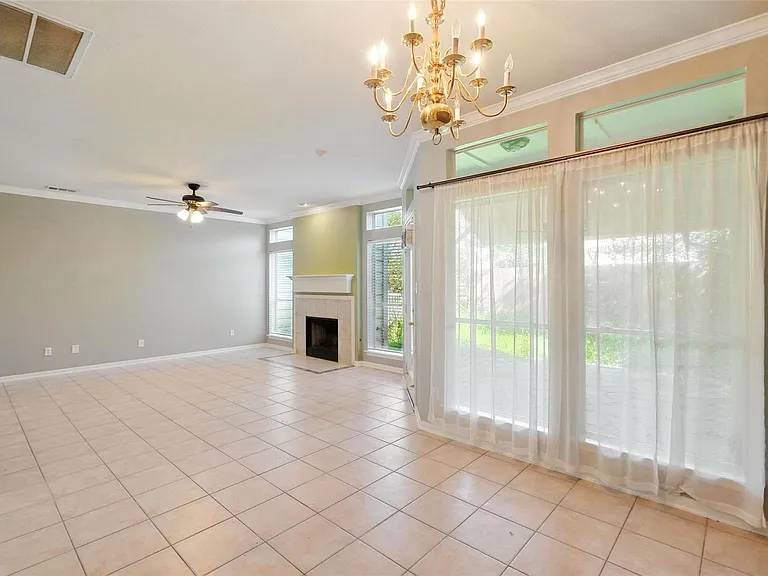 10222 Thornmont Ln — Photo 37