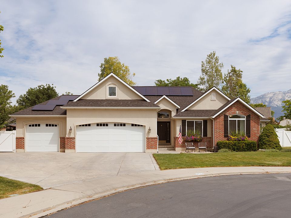 1st image of 4564 W Windsor Cir