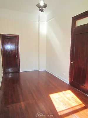 Rented by City Connections Realty | media 9