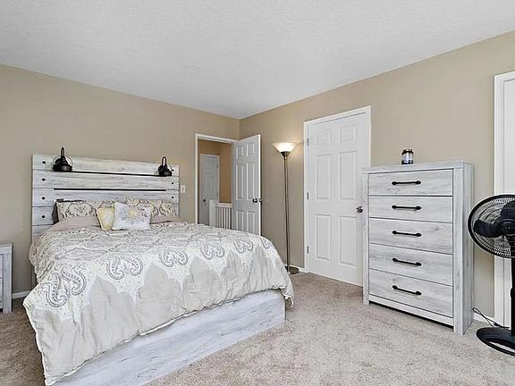 2nd image of 6910 NW Chapel Woods Ln