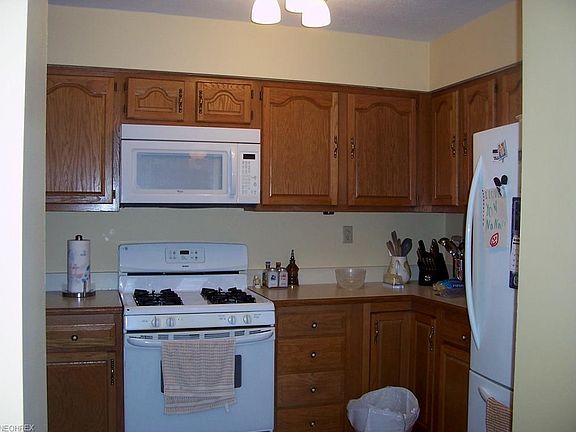 5th image of 35400 Dewey Dr