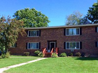 124 Cherry Ave #4, Manitowoc, WI 54220