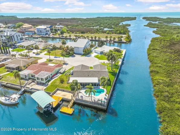 15722 Donzi Dr, Hudson, FL 34667