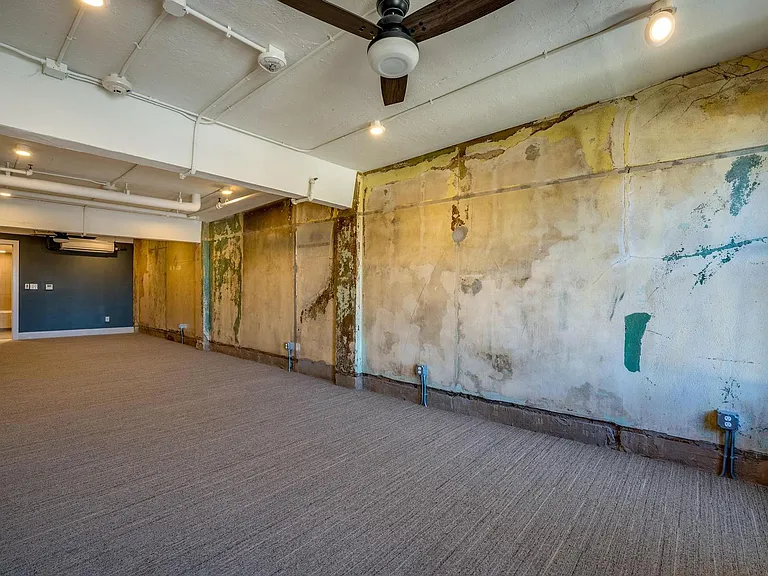 219 N Alamo St — Photo 18