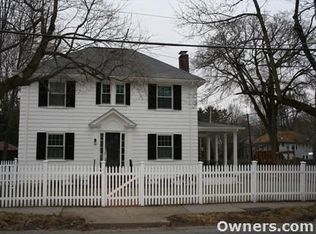 66 Daniel St, Newton, MA 02459