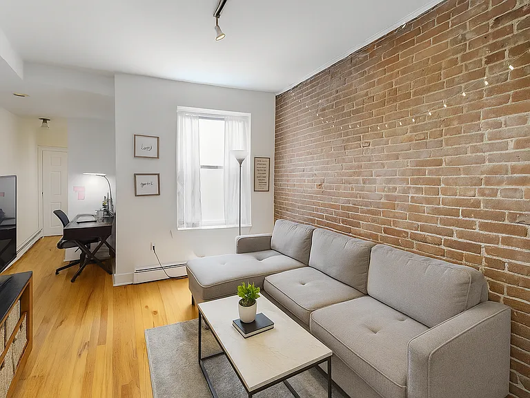 Living room virtually staged