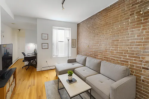 915 Garden St #4R Photo 1