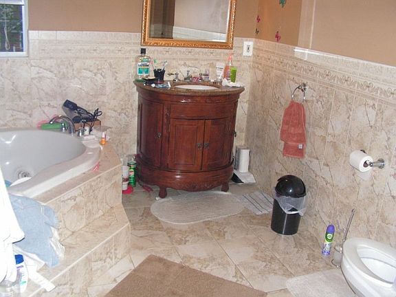 Master Insuite Bathroom