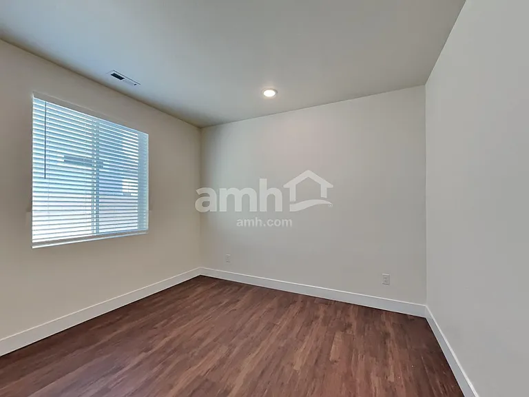 1416 N Garnet Creek Ave — Photo 22
