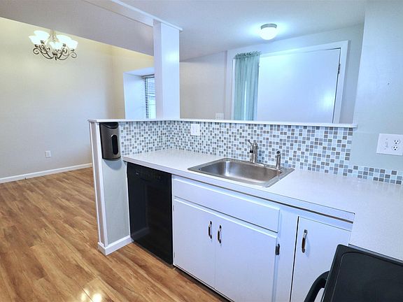 5th image of 14 Dalton Ct #78