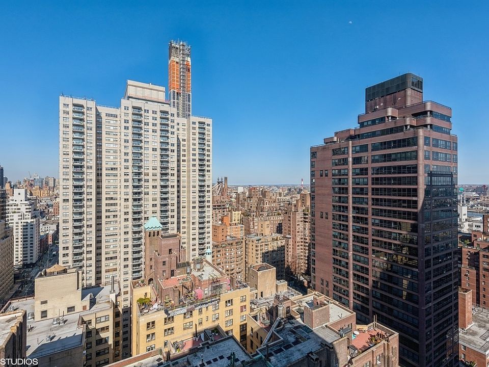 1st image of 400 E 54th St APT 30