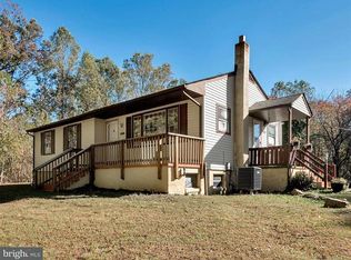 9215 Lake Daniel Rd, Marshall, VA 20115