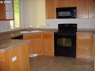 2nd image of 4791 Z St