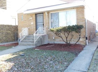 10215 S Rhodes Ave, Chicago, IL 60628