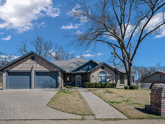 3rd image of 10717 Jeanell Dr