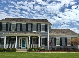 2835 Trail Crest Ln, Lindenhurst, IL 60046