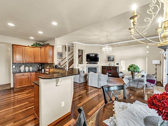 5th image of 131 Mattis Dr