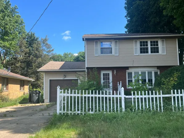 1199 Chester Ave, Akron, OH 44314