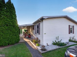 725 Shawna Ave, York, PA 17402