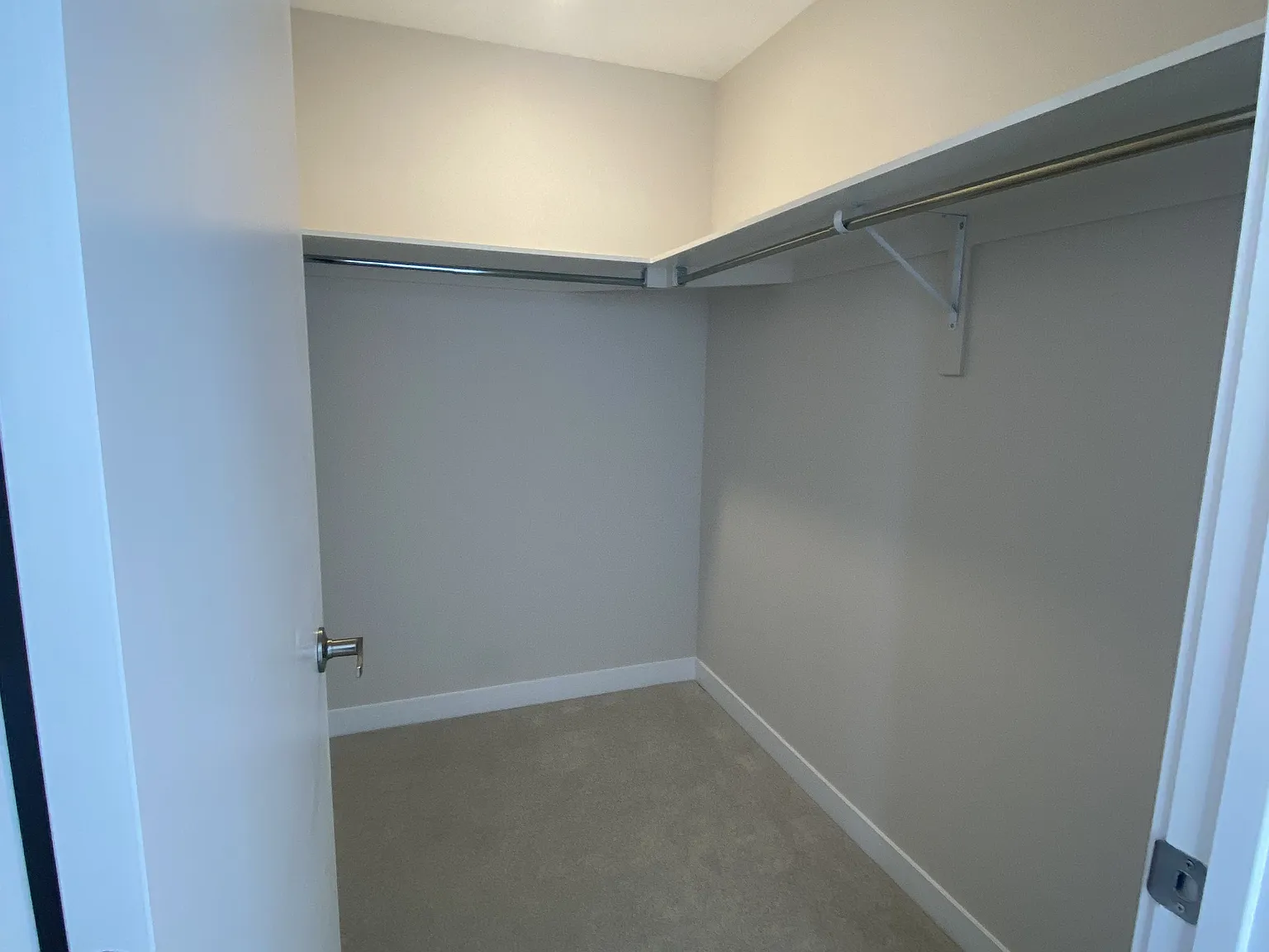 3 bed, $2,750 — Photo 4