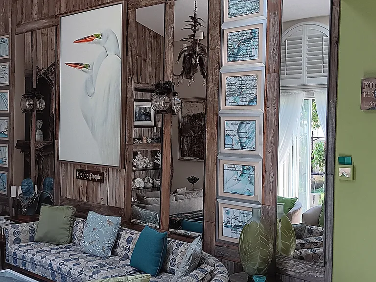 Right side of Living Rm