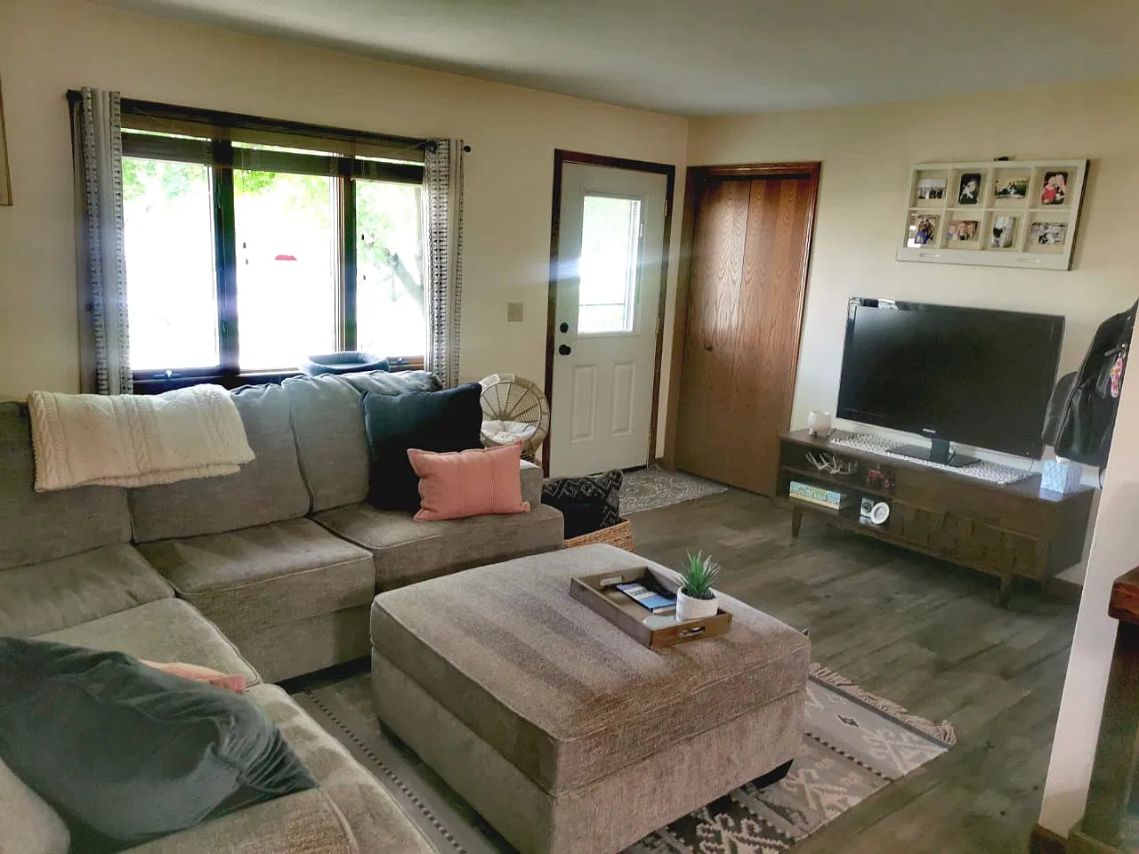 2 bed, 1000 sqft, $1,300 — Photo 2