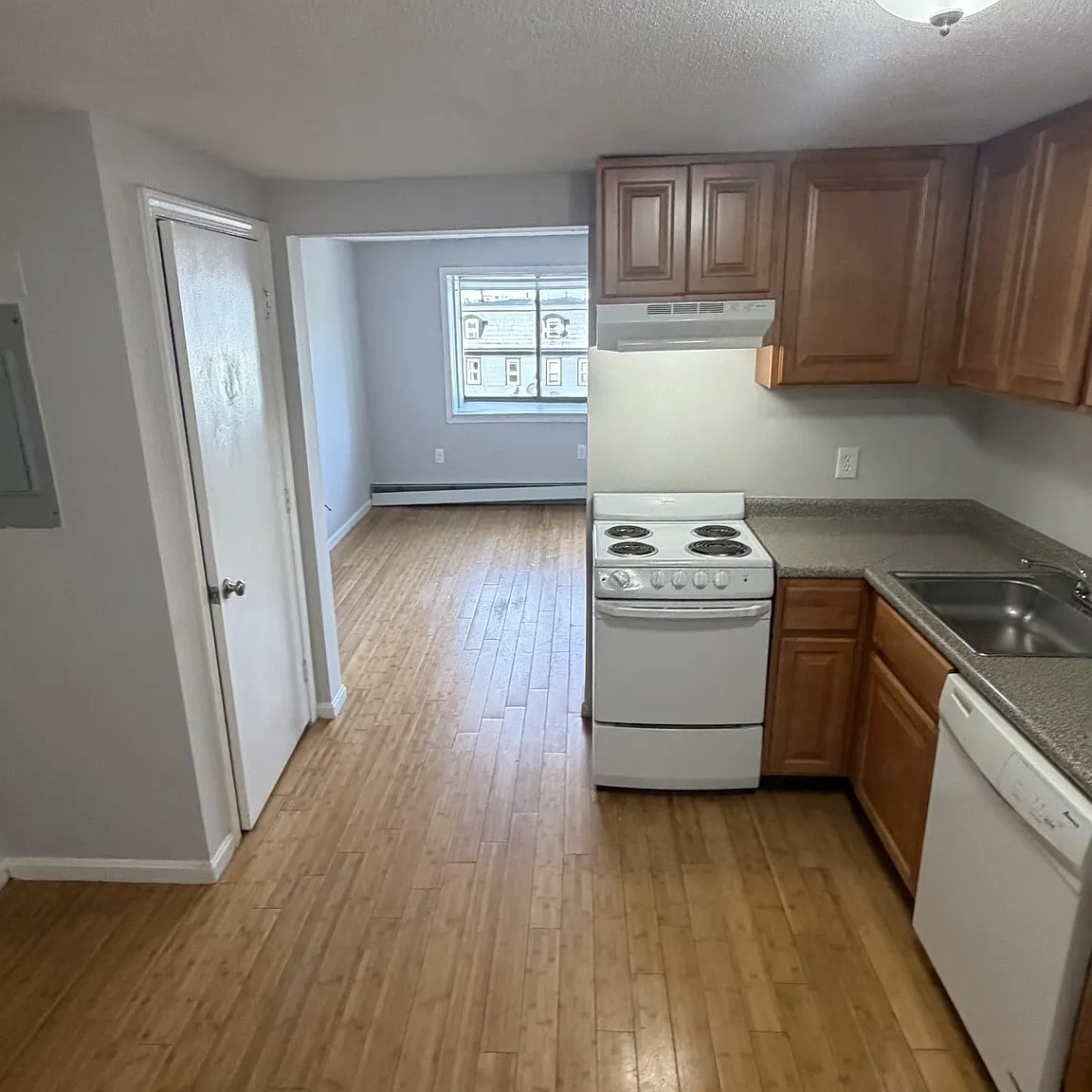 1 bed, $1,750 — Photo 2