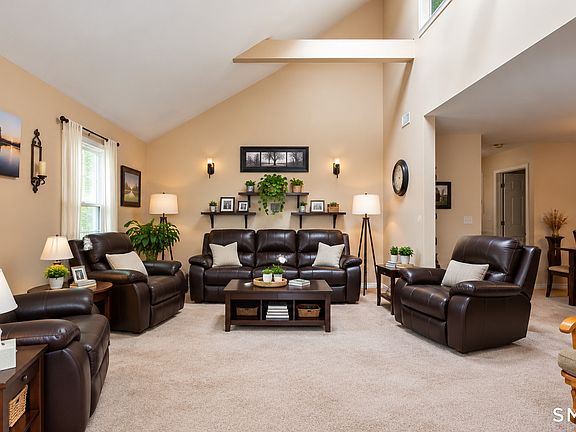 4th image of 508 Village Drive #508
