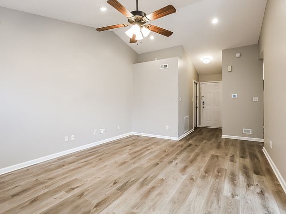 4th image of 5842 Kiah Ct