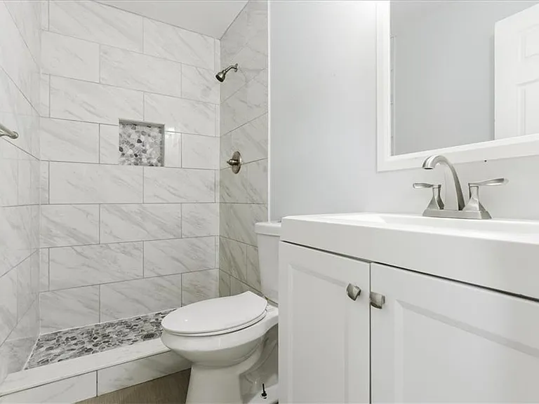 2705 Lincoln Ct NW — Photo 16