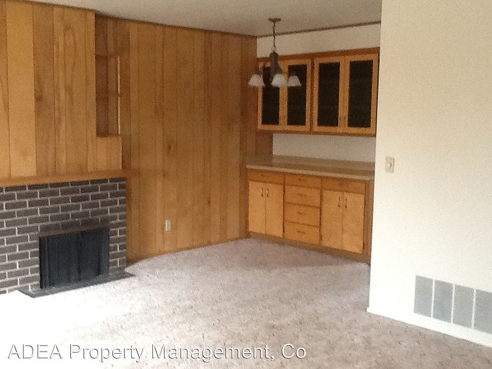 1st image of 623 Whitaker Dr