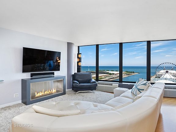 4th image of 505 N Lake Shore Dr APT 1806