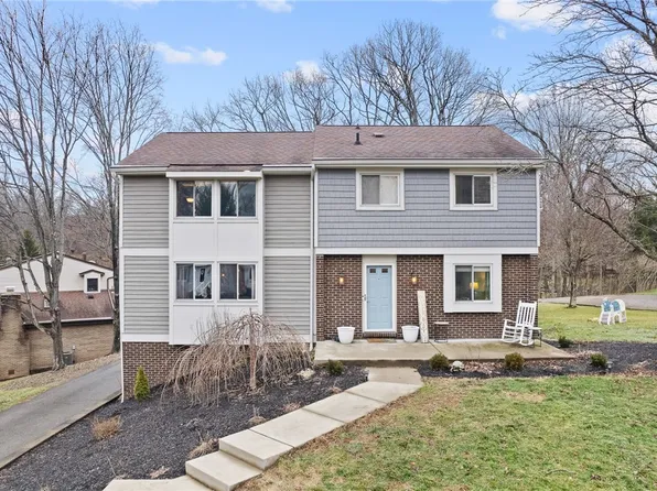 1486 Greendale Dr, Pittsburgh, PA 15239