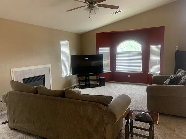1320 Crater Ave — Photo 7