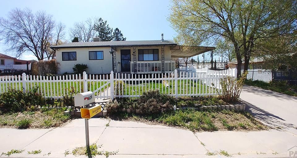 1st image of 609 Cactus St