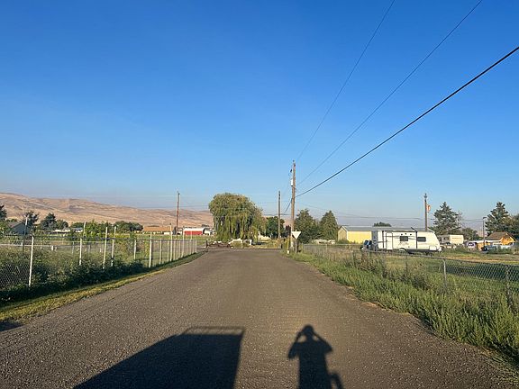 5th image of 70 McPherson Ln