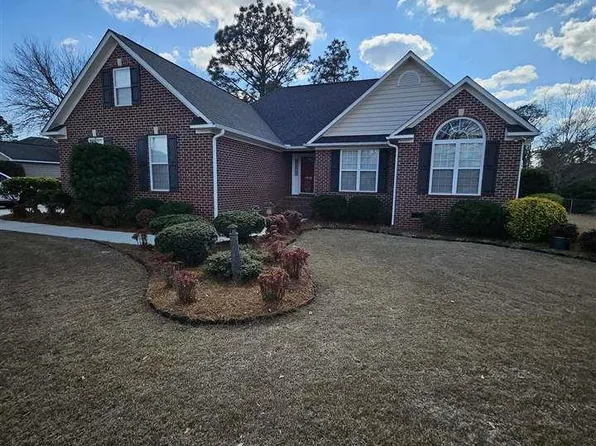 1212 Brockwood Dr, Hartsville, SC 29550