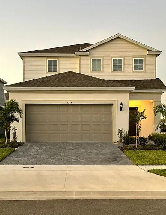 1st image of 3304 Lilac Way