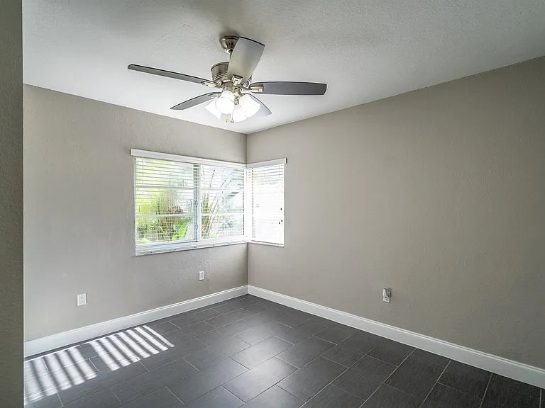 1007 Bay Dr #104 — Photo 19