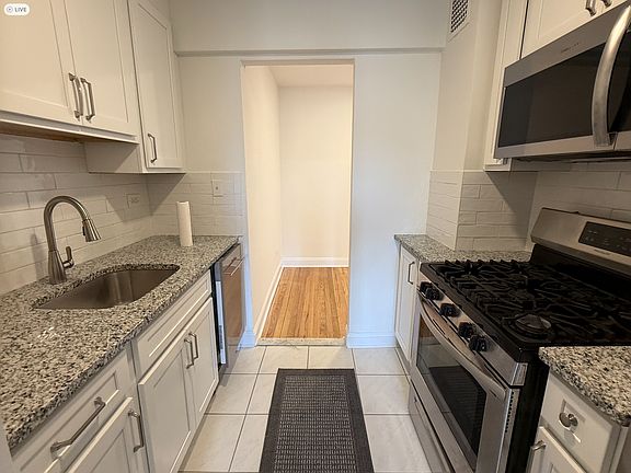 3rd image of 55 Austin Pl APT 6D