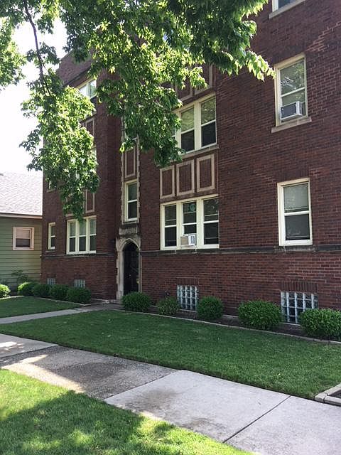 1st image of 901 S Grove Ave APT 3