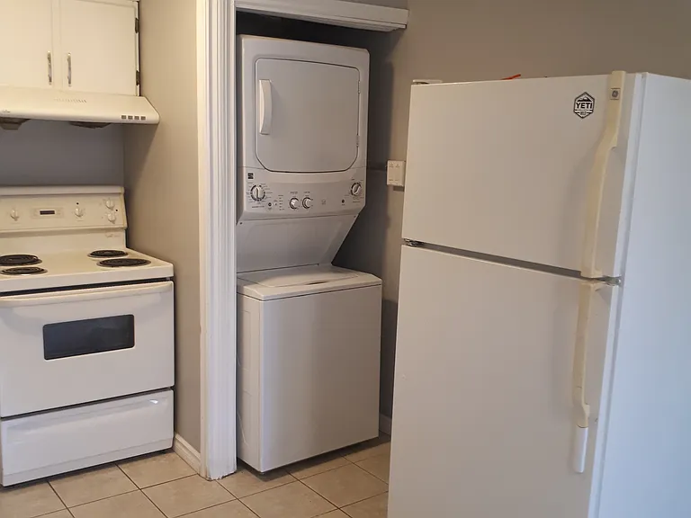 40 Amos Ave #1 — Photo 9