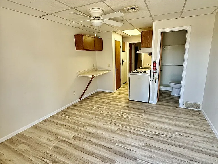 12149 Dmc Hwy #12 — Photo 2