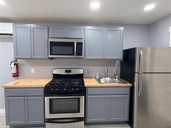 5th image of 1714 Jasmine Ave #2