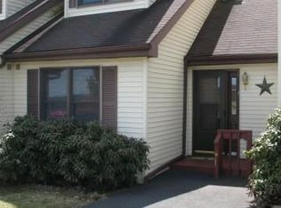 3 Country Glen Dr, Effort, PA 18330