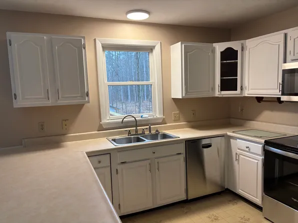 50 Louise Ave, Waterville, ME