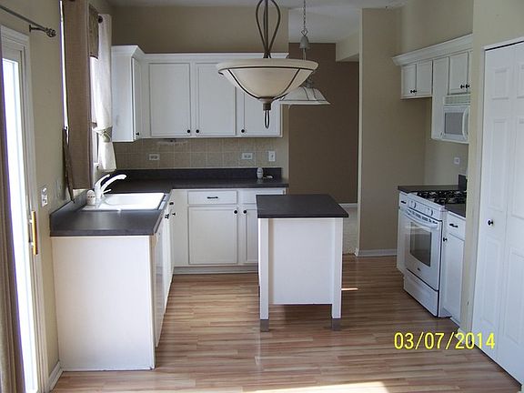 4th image of 10137 Bennington Dr